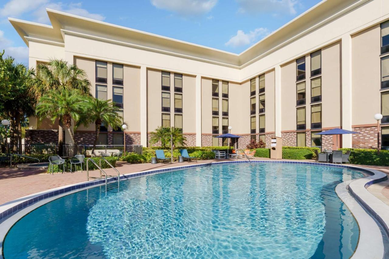 Hampton Inn Ft. Lauderdale-Cypress Creek Fort Lauderdale Exterior foto